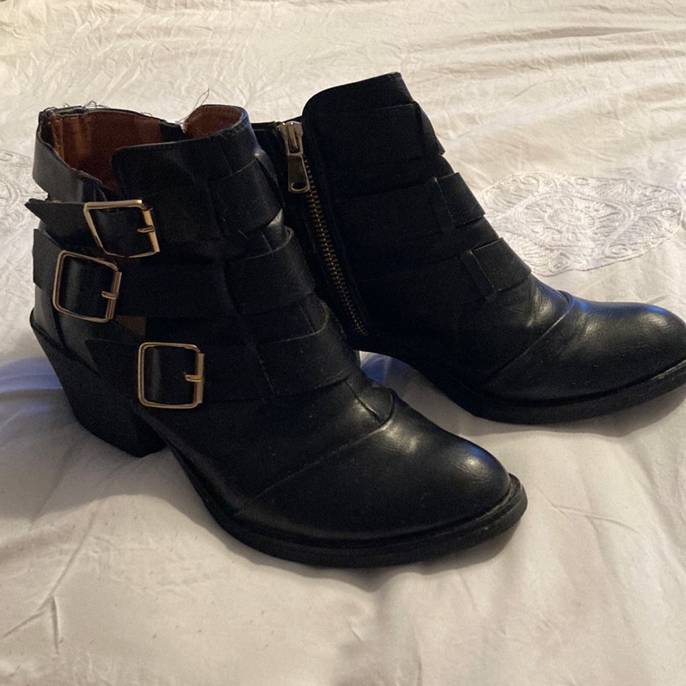 Report black buckle booties